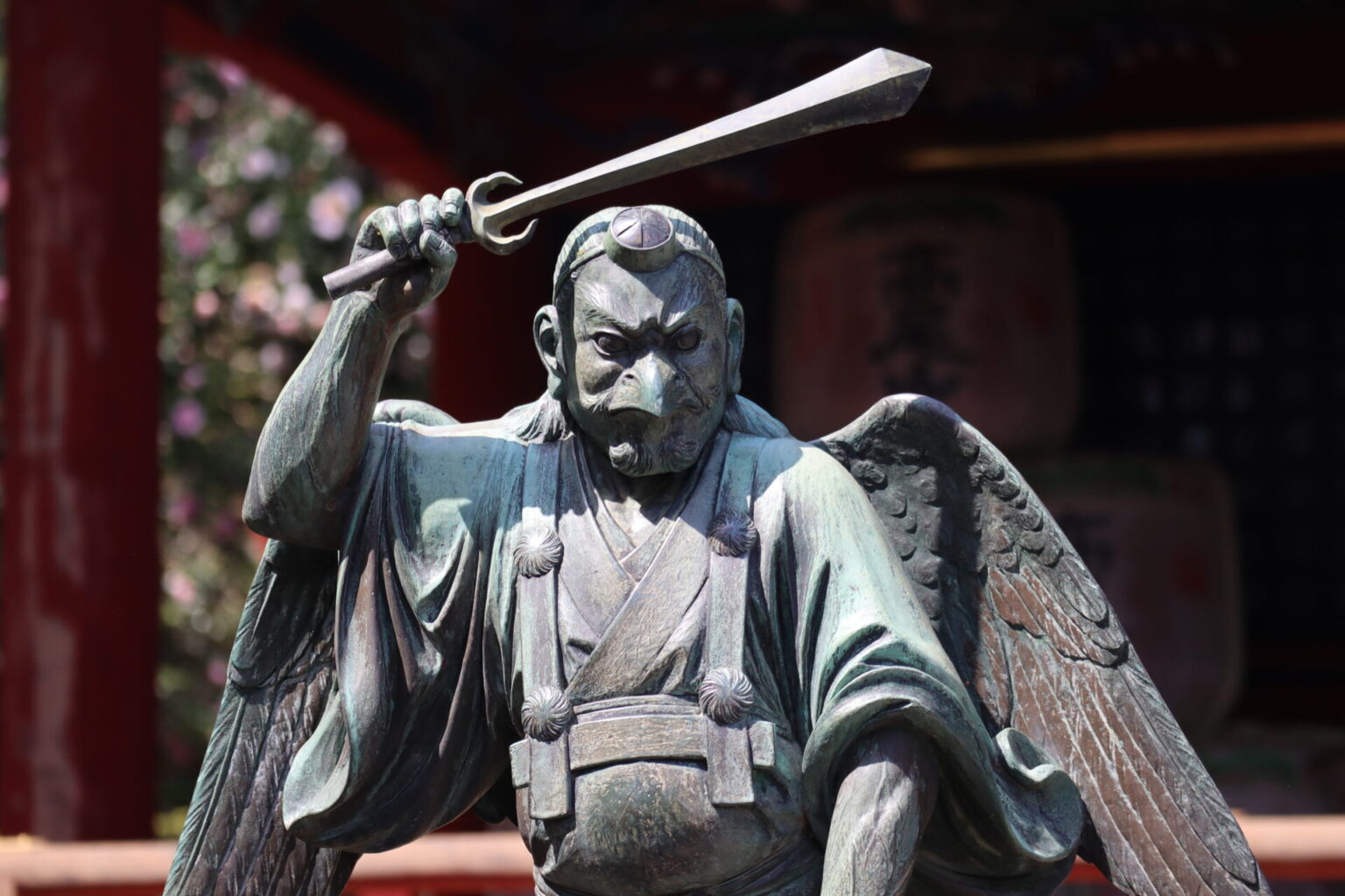 「天狗」のスピリチュアルな意味。雲/高尾山/白赤烏など状況と種類別に解説 | スピリチュアル手帖
